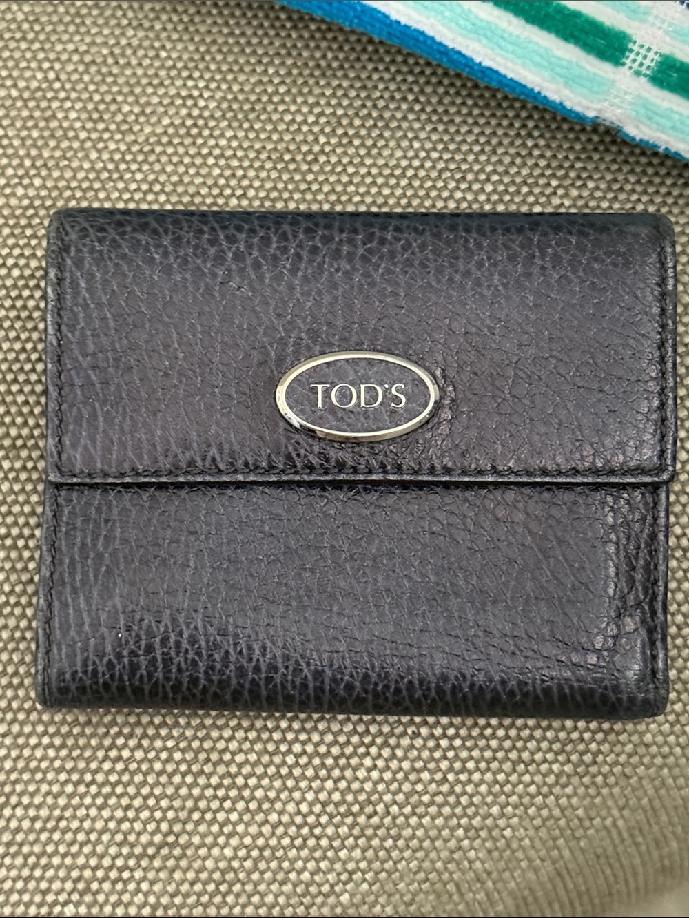 Tod's Pebbled Leather Wallet - Picture 4 of 16